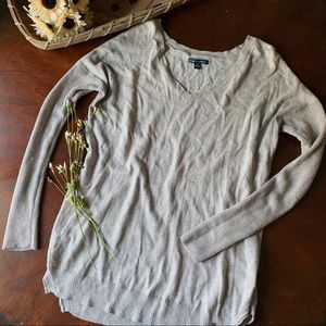 American Eagle | v-neck sweater